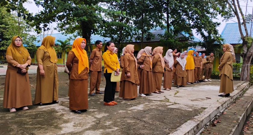 Meriah dan Penuh Makna: SMKN 1 Paguyaman Gelar Peringatan Hari Guru Nasional 2025 Selama Dua Hari!