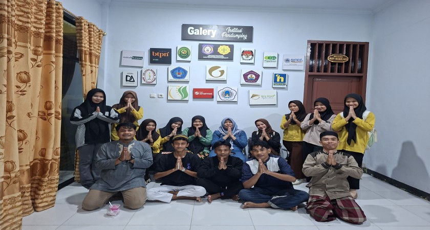 SMKN 1 Paguyaman Gelar Aksi Berbagi Takjil dan Buka Puasa Bersama: Pererat Silaturahmi di Bulan Suci